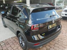 VOLKSWAGEN T-CROSS 1.0 200 TSI /2020 CHIMA VEÍCULOS VENÂNCIO AIRES / Carros no Vale