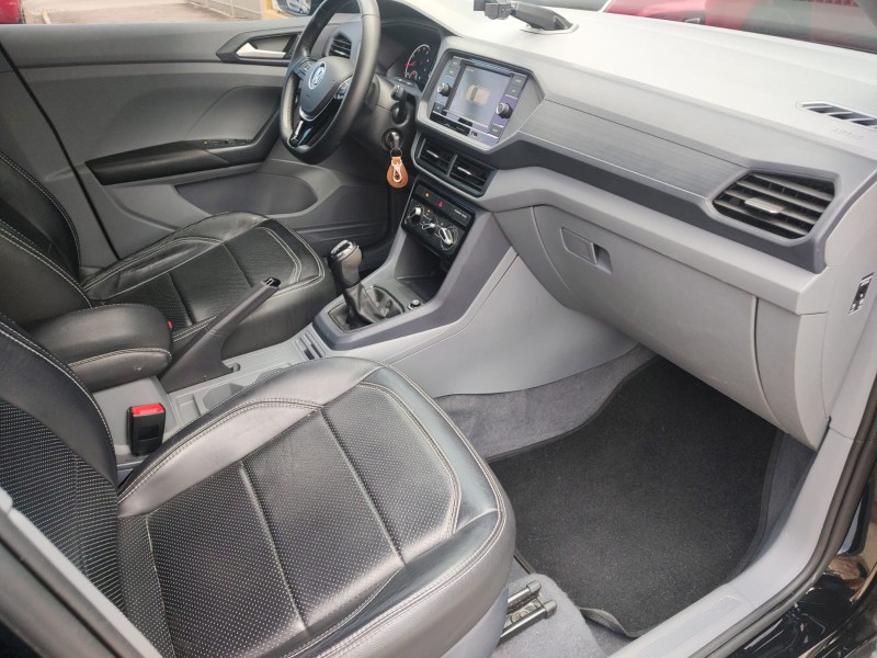 VOLKSWAGEN T-CROSS 1.0 200 TSI /2020 CHIMA VEÍCULOS VENÂNCIO AIRES / Carros no Vale