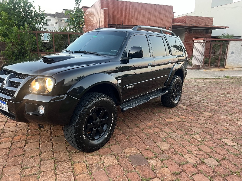 MITSUBISHI PAJERO SPORT PAJERO SPORT HPE 2.5 4X4 DIESEL AUT. 2010/2010 ELY AUTOMÓVEIS LAJEADO / Carros no Vale