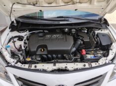 TOYOTA COROLLA 1.8 GLI /2014 CHIMA VEÍCULOS VENÂNCIO AIRES / Carros no Vale
