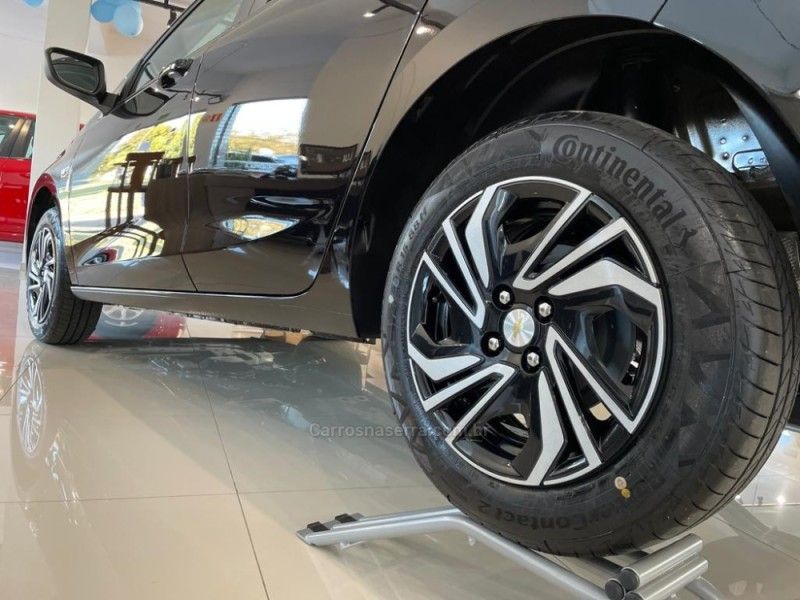 CHEVROLET ONIX 1.0 LT 12V TURBO 2024/2025 LUIGGI AUTOMÓVEIS CARLOS BARBOSA / Carros no Vale
