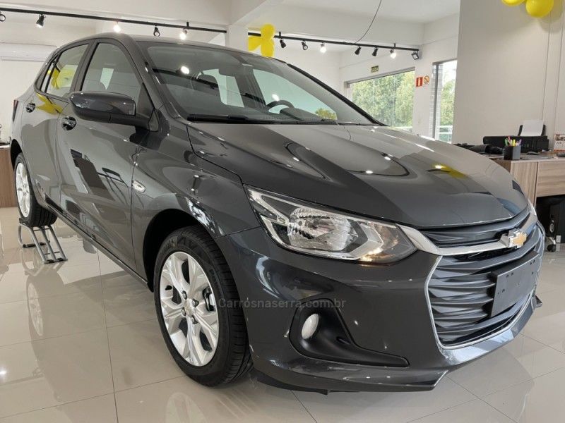 CHEVROLET ONIX 1.0 LTZ 12V TURBO 2024/2025 LUIGGI AUTOMÓVEIS CARLOS BARBOSA / Carros no Vale