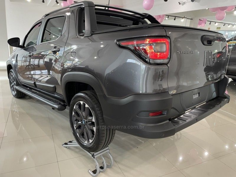 FIAT STRADA 1.0 ULTRA CD 12V TURBO 2024/2025 LUIGGI AUTOMÓVEIS CARLOS BARBOSA / Carros no Vale