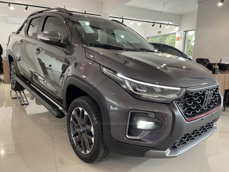 FIAT STRADA 1.0 ULTRA CD 12V TURBO 2024/2025 LUIGGI AUTOMÓVEIS CARLOS BARBOSA / Carros no Vale