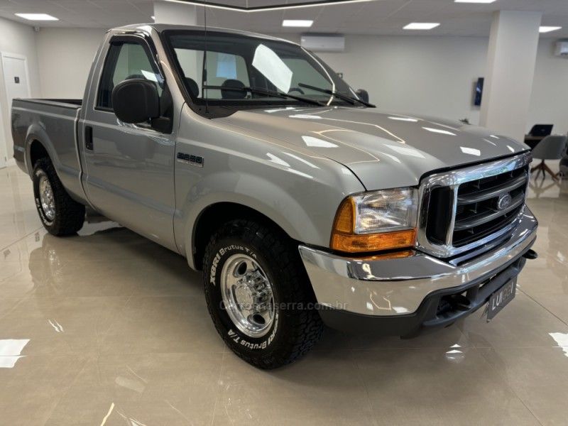 FORD F-250 4.2 XL 4X2 CS TURBO INTERCOOLER 1999/1999 LUIGGI AUTOMÓVEIS CARLOS BARBOSA / Carros no Vale