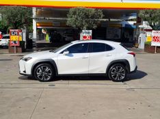 LEXUS UX 250H 2.0 VVT-I HYBRID LUXURY CVT 2019/2019 FÁBIO BERNARDES PORTO ALEGRE / Carros no Vale