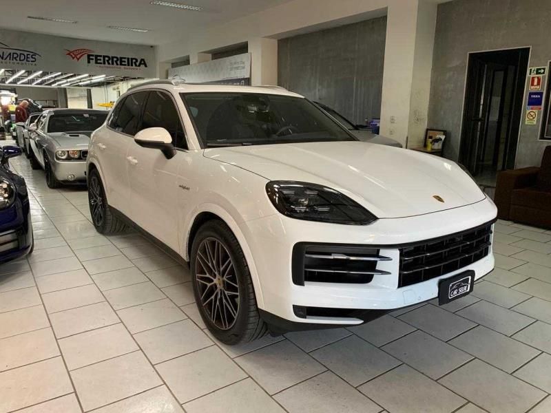 PORSCHE CAYENNE 3.0 V6 E-HYBRID AWD TIPTRONIC S 2024/2024 FÁBIO BERNARDES PORTO ALEGRE / Carros no Vale