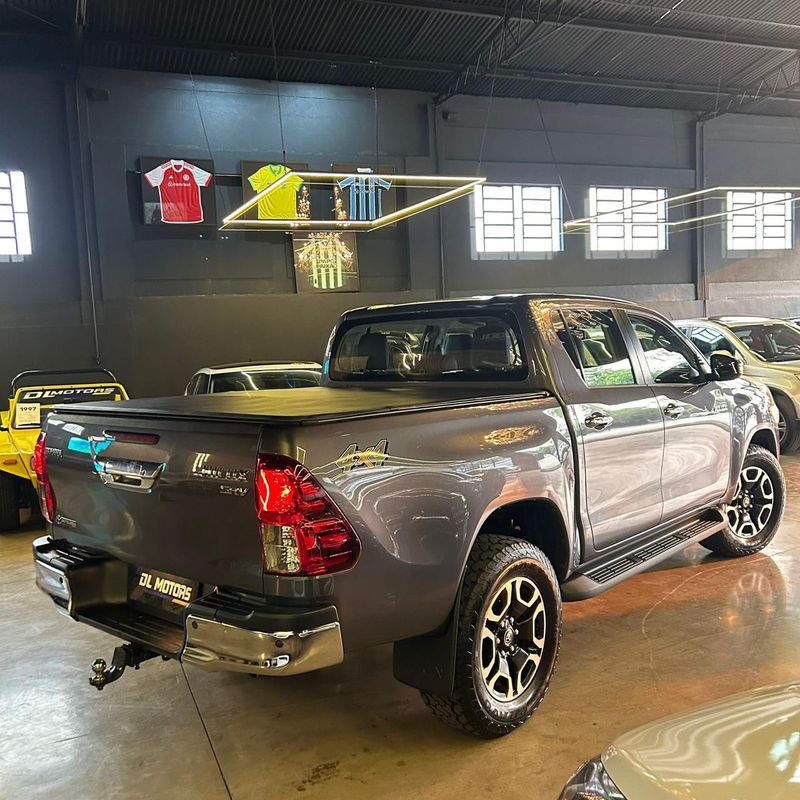 Toyota Hilux Cdsrva4fd 2022/2022 DL MOTORS LAJEADO / Carros no Vale