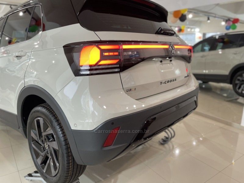 VOLKSWAGEN T-CROSS 1.4 HIGHLINE TSI 16V 2024/2025 LUIGGI AUTOMÓVEIS CARLOS BARBOSA / Carros no Vale