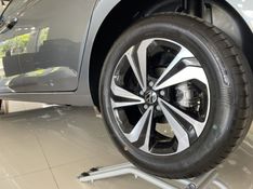 VOLKSWAGEN VIRTUS 1.0 200 TSI COMFORTLINE 2024/2025 LUIGGI AUTOMÓVEIS CARLOS BARBOSA / Carros no Vale