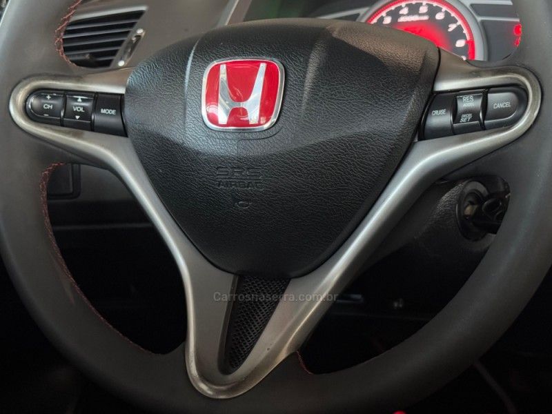 HONDA CIVIC 2.0 SI 16V 2007/2007 GRIFFCAR MULTIMARCAS DOIS IRMÃOS / Carros no Vale