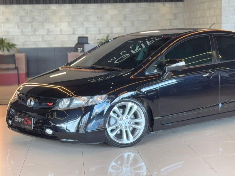 HONDA CIVIC 2.0 SI 16V 2007/2007 GRIFFCAR MULTIMARCAS DOIS IRMÃOS / Carros no Vale