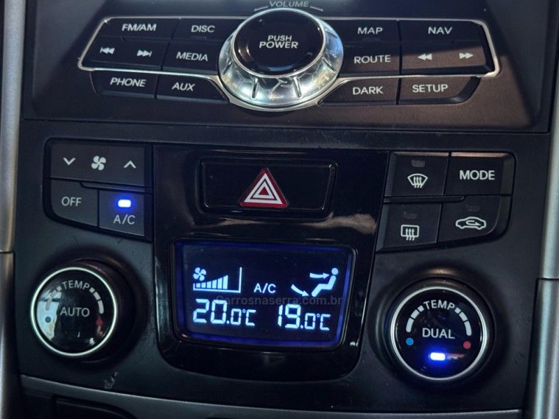HYUNDAI SONATA 2.4 MPFI I4 16V 182CV 2013/2013 GRIFFCAR MULTIMARCAS DOIS IRMÃOS / Carros no Vale