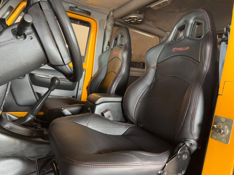 TROLLER T4 3.0 TETO RÍGIDO 16V TURBO ELETRONIC 2009/2010 GRIFFCAR MULTIMARCAS DOIS IRMÃOS / Carros no Vale