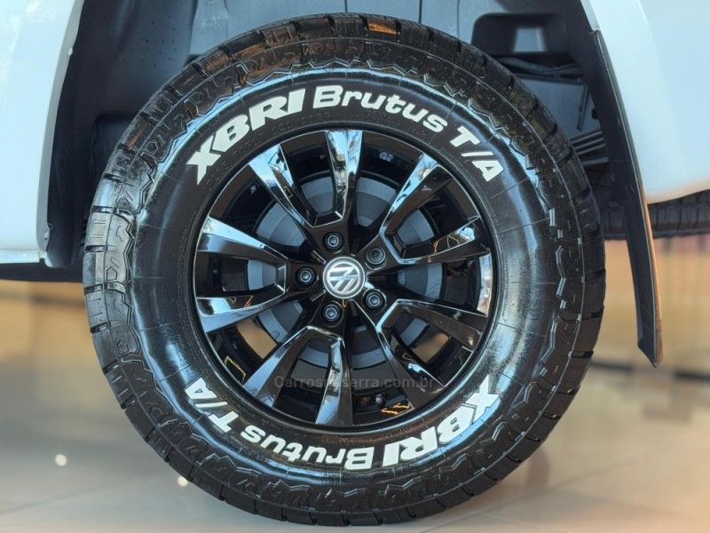 VOLKSWAGEN AMAROK 2.0 4X4 TDI COMFORTILINE CD 2018/2019 GRIFFCAR MULTIMARCAS DOIS IRMÃOS / Carros no Vale