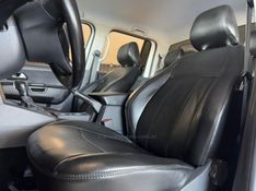VOLKSWAGEN AMAROK 2.0 4X4 TDI COMFORTILINE CD 2018/2019 GRIFFCAR MULTIMARCAS DOIS IRMÃOS / Carros no Vale