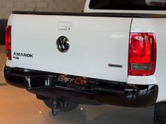 VOLKSWAGEN AMAROK 2.0 4X4 TDI COMFORTILINE CD 2018/2019 GRIFFCAR MULTIMARCAS DOIS IRMÃOS / Carros no Vale