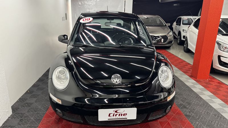VOLKSWAGEN New Beetle 2.0 Mi Mec./. 2008/2009 CIRNE AUTOMÓVEIS SANTA MARIA / Carros no Vale