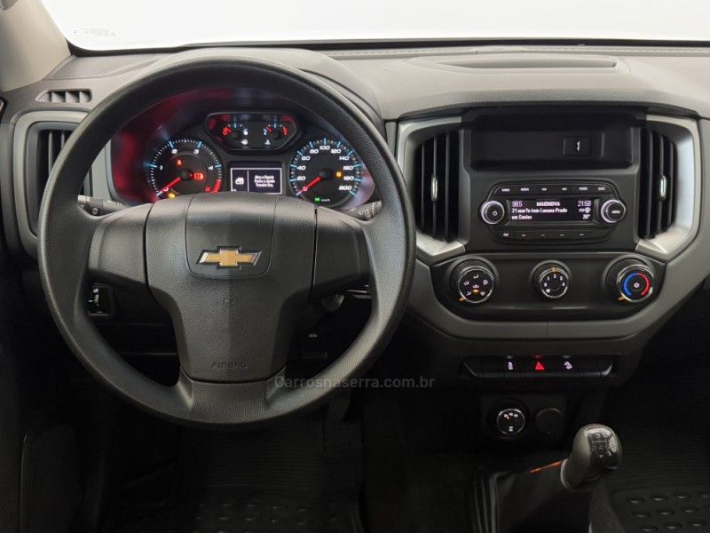 CHEVROLET S10 2.8 LS 4X4 CD 16V TURBO 2022/2023 FOCAR VEÍCULOS CAXIAS DO SUL / Carros no Vale