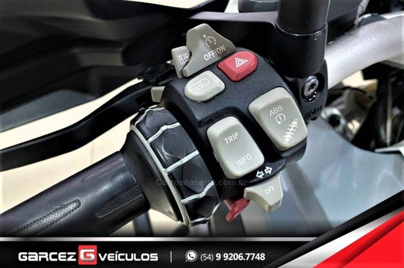 BMW R 1200 GS 2014/2015 GARCEZ VEÍCULOS BENTO GONÇALVES / Carros no Vale