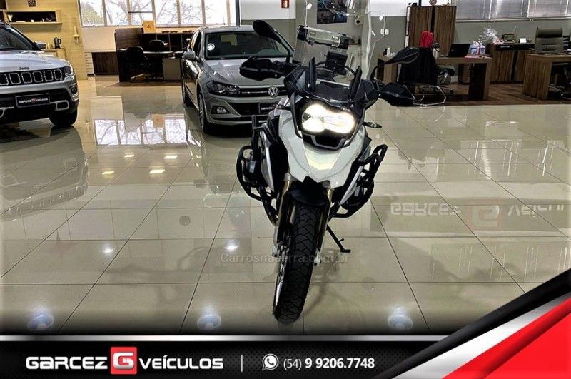 BMW R 1200 GS 2014/2015 GARCEZ VEÍCULOS BENTO GONÇALVES / Carros no Vale