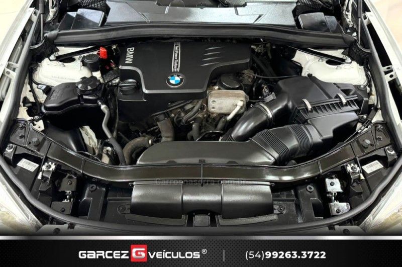 BMW X1 2.0 16V TURBO SDRIVE20I SPORT 2013/2014 GARCEZ VEÍCULOS BENTO GONÇALVES / Carros no Vale