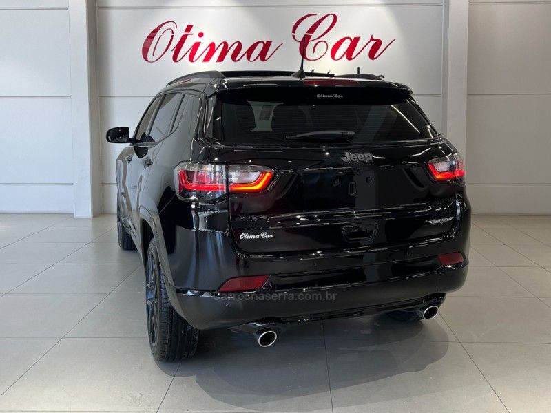 JEEP COMPASS 2.0 HURRICANE BLACKHAWK 4X4 TURBO 2024/2025 ÓTIMA CAR FLORES DA CUNHA / Carros no Vale