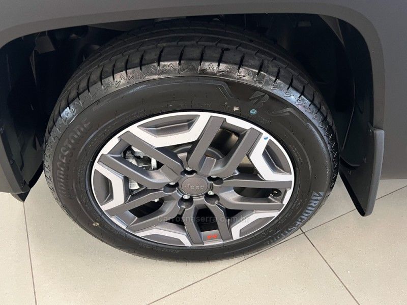 JEEP RENEGADE 1.3 16V ALTITUDE T270 TURBO 2025/2025 ÓTIMA CAR FLORES DA CUNHA / Carros no Vale