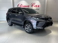 TOYOTA HILUX SW4 2.8 4X4 SRX PLATINUM TURBO 2024/2025 ÓTIMA CAR FLORES DA CUNHA / Carros no Vale