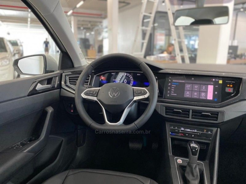 VOLKSWAGEN VIRTUS 1.0 200 TSI COMFORTLINE 2025/2025 ÓTIMA CAR FLORES DA CUNHA / Carros no Vale