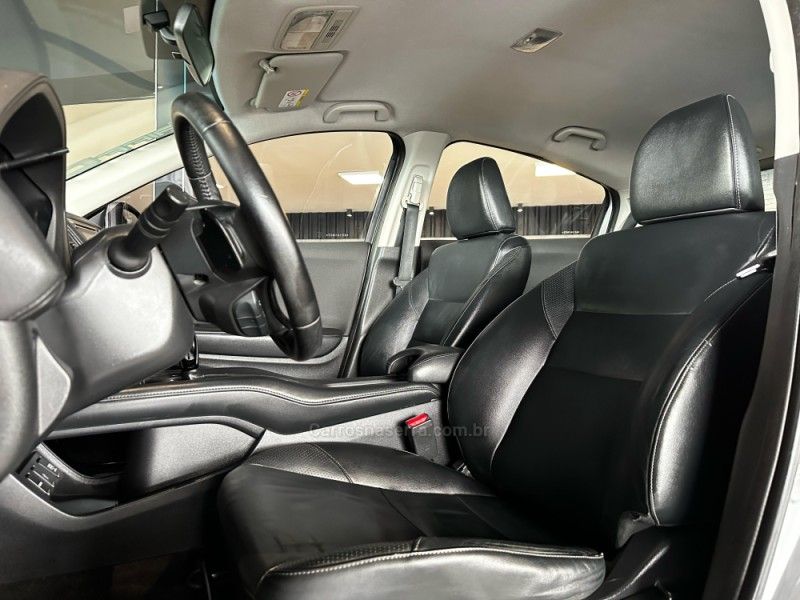 HONDA HR-V 1.8 16V EXL 2016/2016 GRIFFCAR MULTIMARCAS DOIS IRMÃOS / Carros no Vale