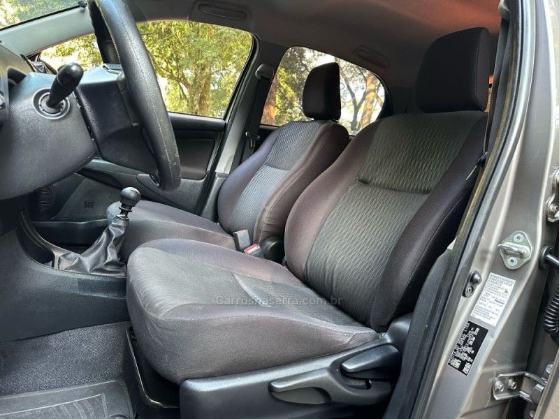 TOYOTA ETIOS 1.3 X 16V 2017/2018 KASPER VEÍCULOS DOIS IRMÃOS / Carros no Vale