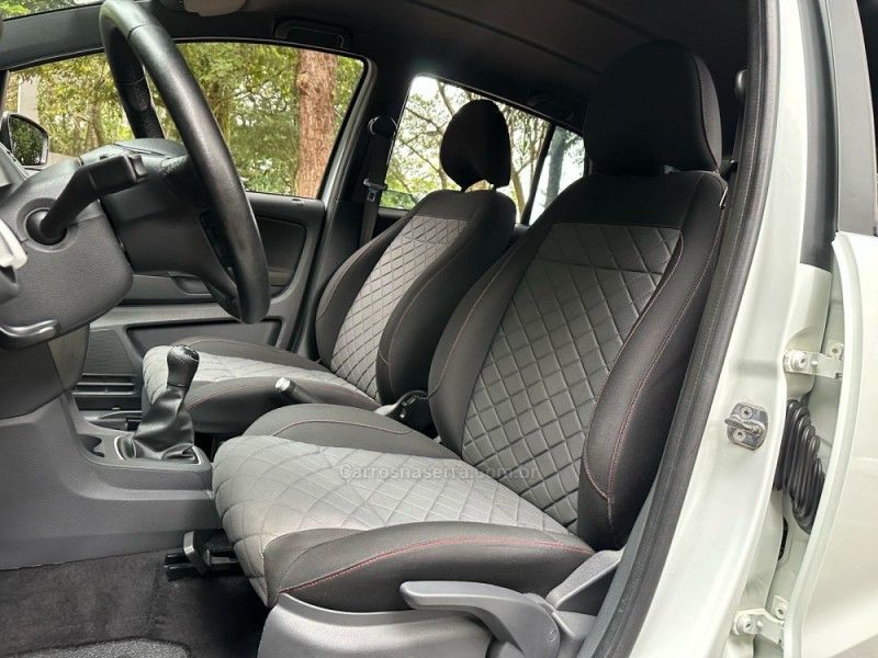 VOLKSWAGEN FOX 1.6 MSI XTREME 8V 2021/2021 KASPER VEÍCULOS DOIS IRMÃOS / Carros no Vale