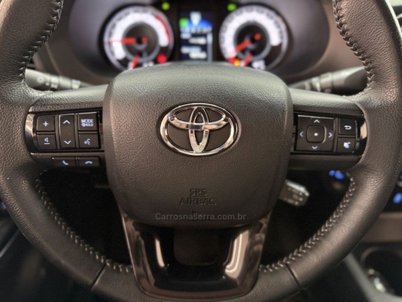 TOYOTA HILUX 2.8 SRX 4X4 CD 16V 2018/2019 FOCAR VEÍCULOS CAXIAS DO SUL / Carros no Vale
