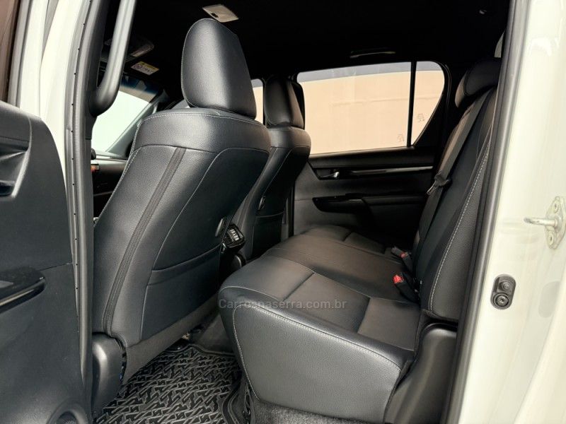 TOYOTA HILUX 2.8 SRX 4X4 CD 16V 2018/2019 FOCAR VEÍCULOS CAXIAS DO SUL / Carros no Vale
