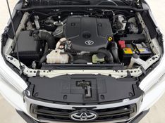 TOYOTA HILUX 2.8 SRX 4X4 CD 16V 2018/2019 FOCAR VEÍCULOS CAXIAS DO SUL / Carros no Vale