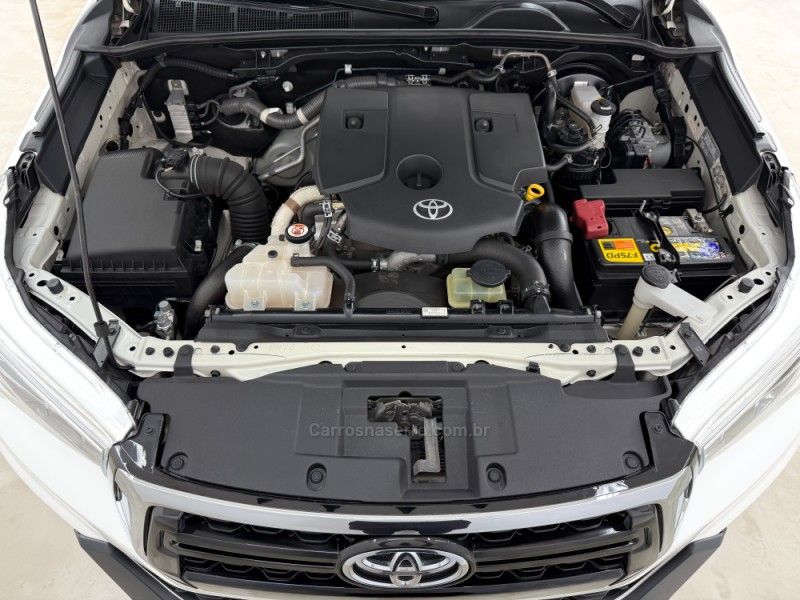 TOYOTA HILUX 2.8 SRX 4X4 CD 16V 2018/2019 FOCAR VEÍCULOS CAXIAS DO SUL / Carros no Vale