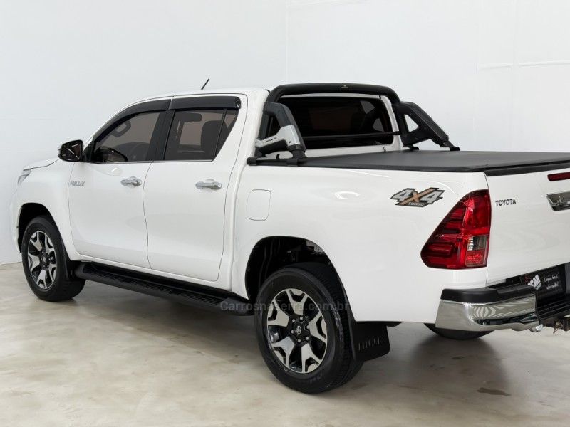 TOYOTA HILUX 2.8 SRX 4X4 CD 16V 2018/2019 FOCAR VEÍCULOS CAXIAS DO SUL / Carros no Vale