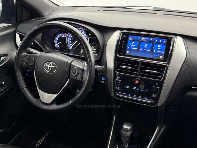 TOYOTA YARIS 1.5 XLS 2018/2019 FOCAR VEÍCULOS CAXIAS DO SUL / Carros no Vale