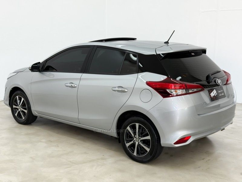 TOYOTA YARIS 1.5 XLS 2018/2019 FOCAR VEÍCULOS CAXIAS DO SUL / Carros no Vale