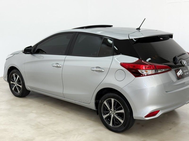 TOYOTA YARIS 1.5 XLS 2018/2019 FOCAR VEÍCULOS CAXIAS DO SUL / Carros no Vale