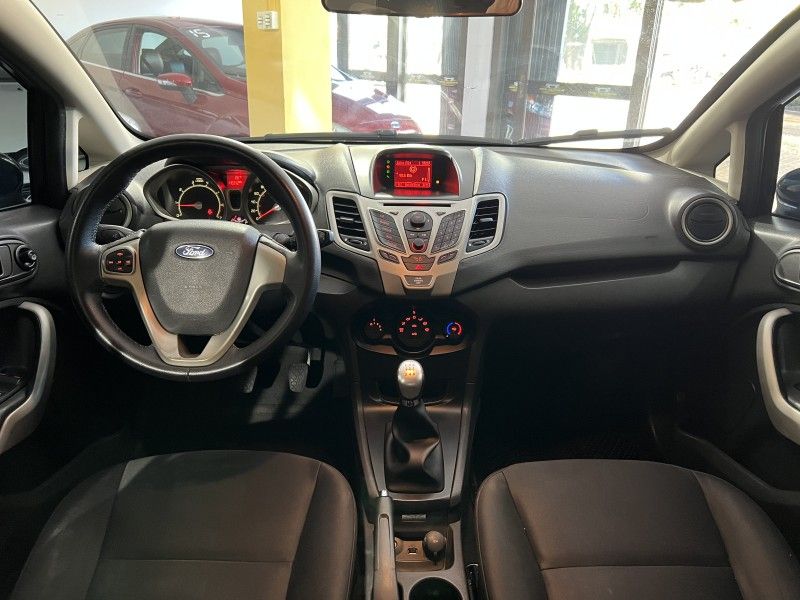 FORD FIESTA 1.6 SE HATCH 16V 2012/2012 PRIME MULTIMARCAS CAXIAS DO SUL / Carros no Vale