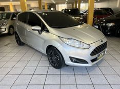 FORD FIESTA 1.6 TITANIUM HATCH 16V 2014/2015 PRIME MULTIMARCAS CAXIAS DO SUL / Carros no Vale