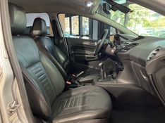 FORD FIESTA 1.6 TITANIUM HATCH 16V 2014/2015 PRIME MULTIMARCAS CAXIAS DO SUL / Carros no Vale