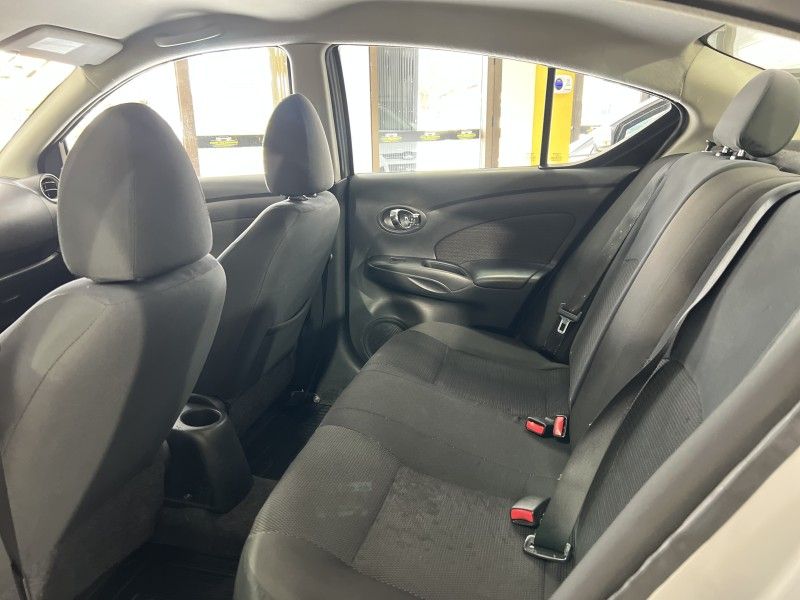 NISSAN VERSA 1.6 16V SL 2013/2013 PRIME MULTIMARCAS CAXIAS DO SUL / Carros no Vale