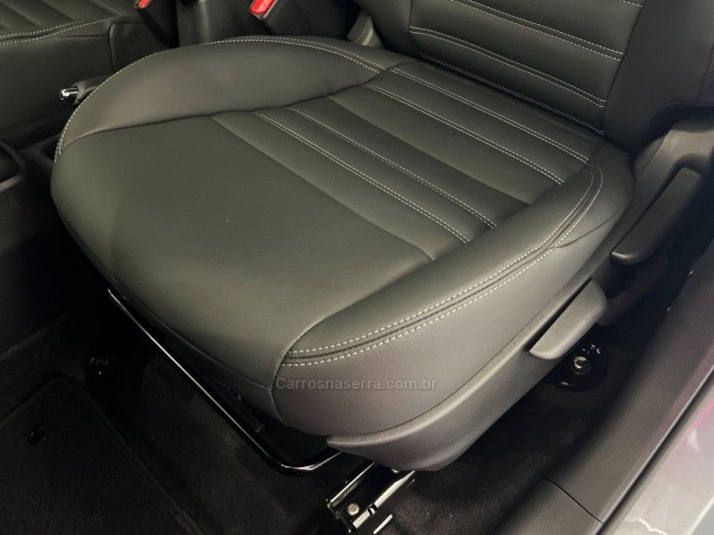NISSAN KICKS 1.6 ADVANCE 16V 2024/2025 ÓTIMA CAR FLORES DA CUNHA / Carros no Vale