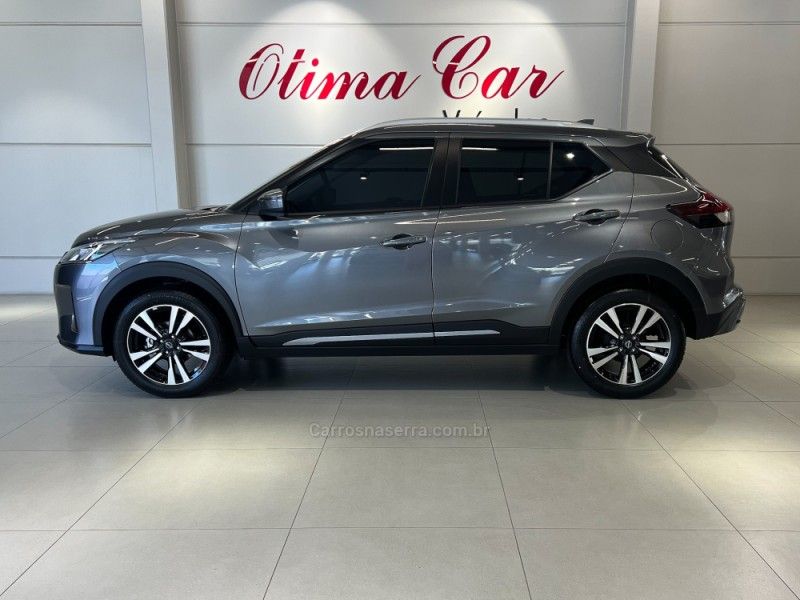 NISSAN KICKS 1.6 ADVANCE 16V 2024/2025 ÓTIMA CAR FLORES DA CUNHA / Carros no Vale