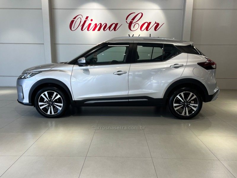 NISSAN KICKS 1.6 ADVANCE 16V 2024/2025 ÓTIMA CAR FLORES DA CUNHA / Carros no Vale