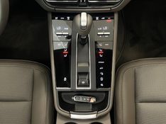PORSCHE MACAN 2.0 16V 2024/2025 ÓTIMA CAR FLORES DA CUNHA / Carros no Vale