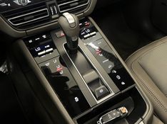 PORSCHE MACAN 2.0 16V 2024/2025 ÓTIMA CAR FLORES DA CUNHA / Carros no Vale